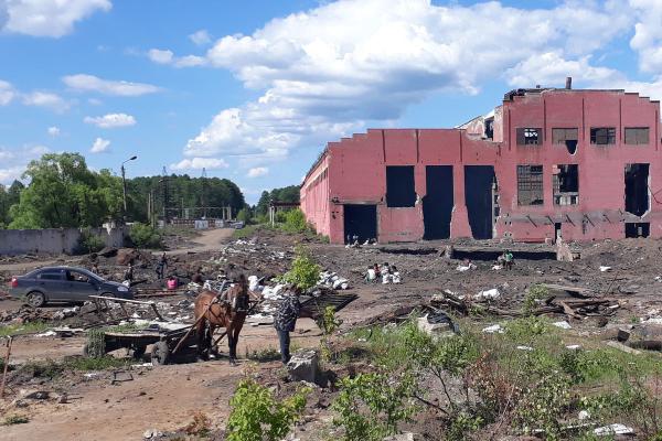 Состояние завода «Сантехлит» после мародерства