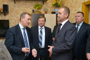 Н. Денин с руководителями Климовского района С. Кубаревым и Н. Шаньковым