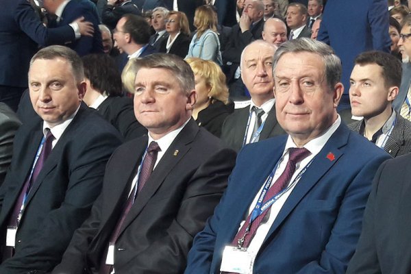А. Сотников, Ю. Гапеенко и В. Попков на XVI съезде «Единой России»
