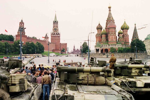 Август 1991 г. Танки в Москве